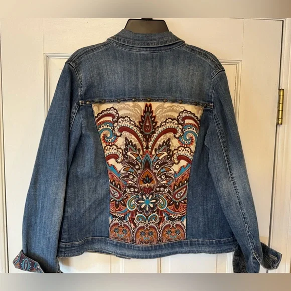 Chico's Blue Denim Set with Multicolor Embroidery - Picture 3 of 15